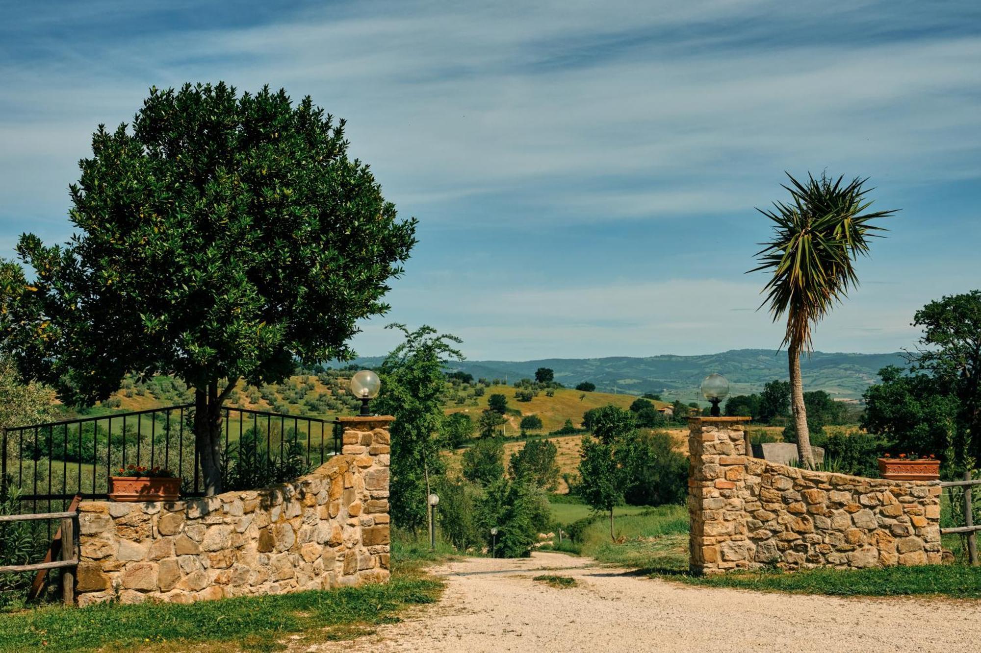8380 Agriturismo Il Saragiolo Манчіано Екстер'єр фото